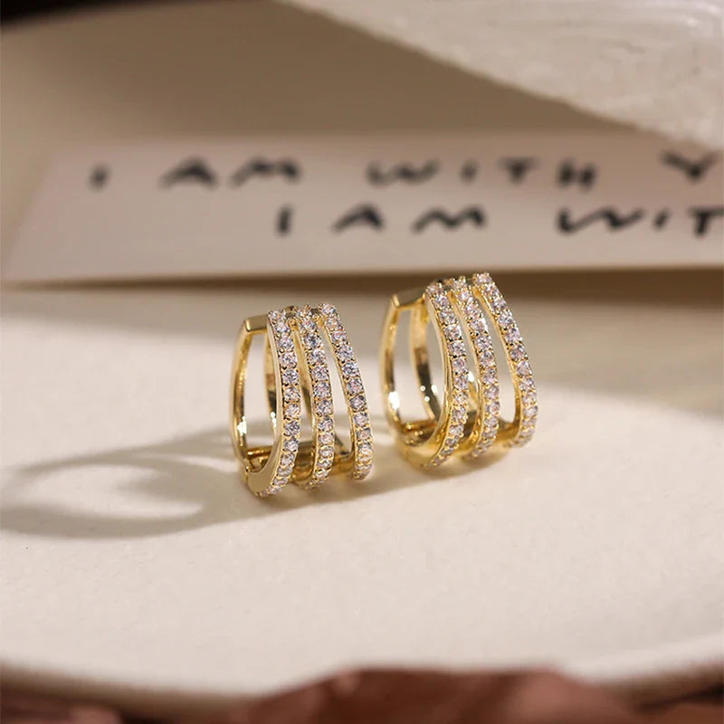 Brinco Triplo Cravejado com Zircônia